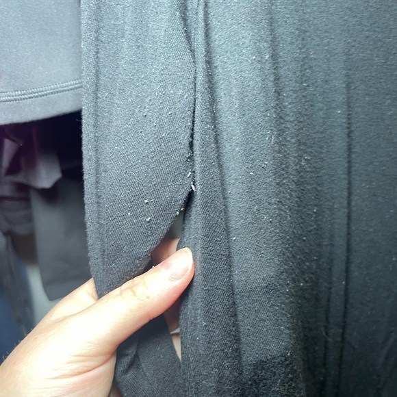 Old Navy Women’s Black V-Neck Women's Top - Picture 2 of 5